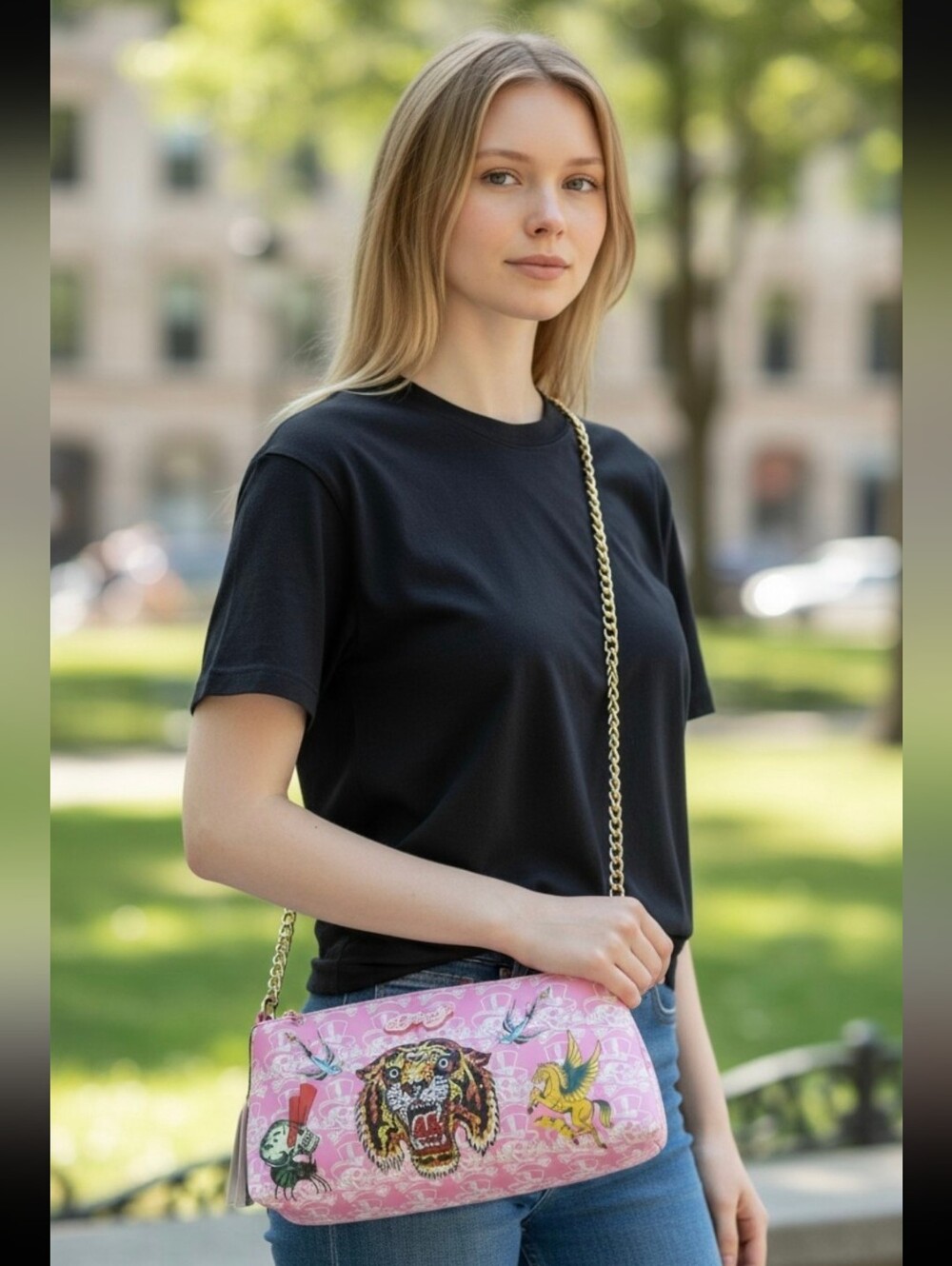 Ed Hardy Pink Graphic Shoulder Bag with Gold Chain - Picture 3 of 4